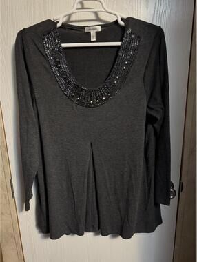 3X Dark gray sweater with Embellished neck line Romantic. Flirty. Date Night